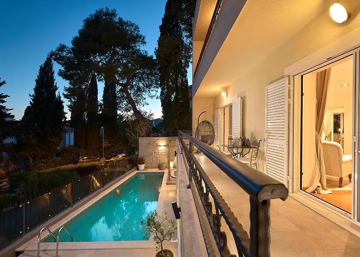 Front In Holiday home *