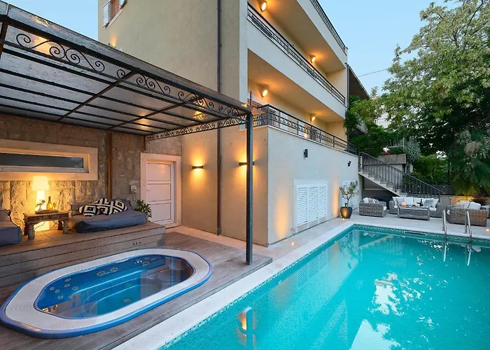 Front In Holiday home