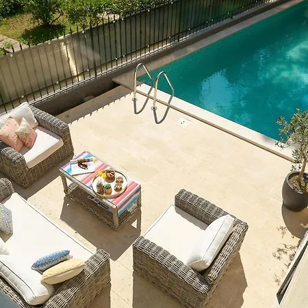 度假居 Front In *