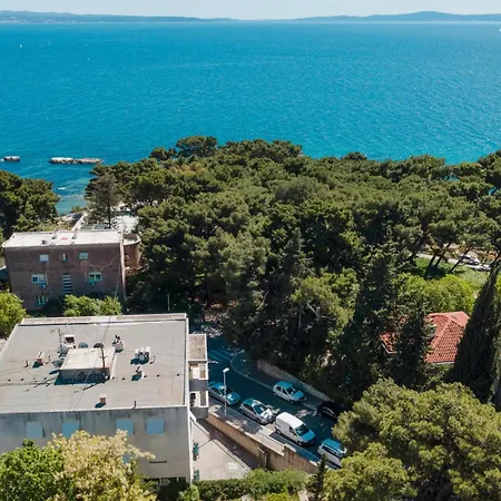 度假居 Front In *