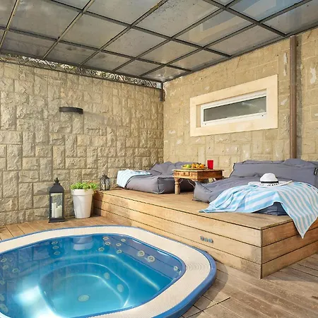 Vikendica Stunning In With House Sea View