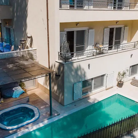 Stunning In With House Sea View Vikendica